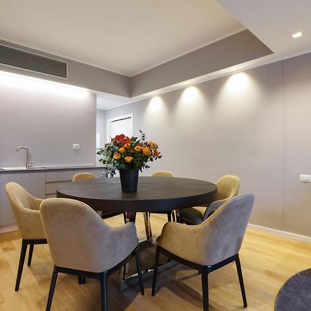 Prestige Boutique Aparthotel -Piazza Duomo Мілан Екстер'єр фото